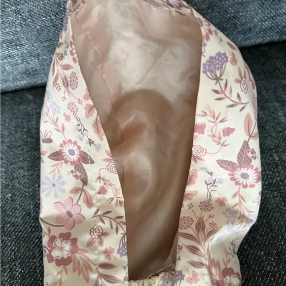 Stylish lightweight Designer waterproof Max Studio 18M Floral toddler Raincoat - Picture 2 of 9